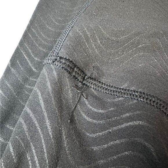 Lululemon Wunder Under High Rise Leggings Size 2, 22” Inseam - Picture 3 of 7